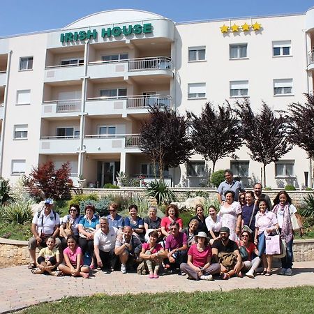 Irish House Medugorje Aparthotel Exteriör bild